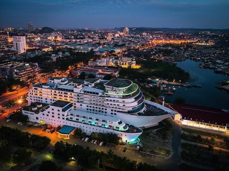 Wartawan Dianiaya di VG Executive Music Hotel Pacific Palace Batam, Arogansi Sekuriti dan Izin Hiburan Disorot