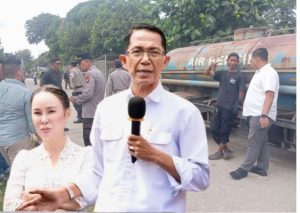 Amsakar–Li Claudia Buktikan Komitmen, Distribusi Air Bersih Tanjung Sengkuang Mulai Berjalan