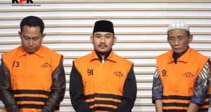 Misteri aliran dana kasus ijon proyek kabupaten Bekasi.