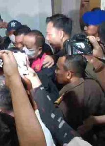 Kejati Lampung Periksa Arinal Djunaidi Seharian, Mobil Tahanan Jadi Sorotan