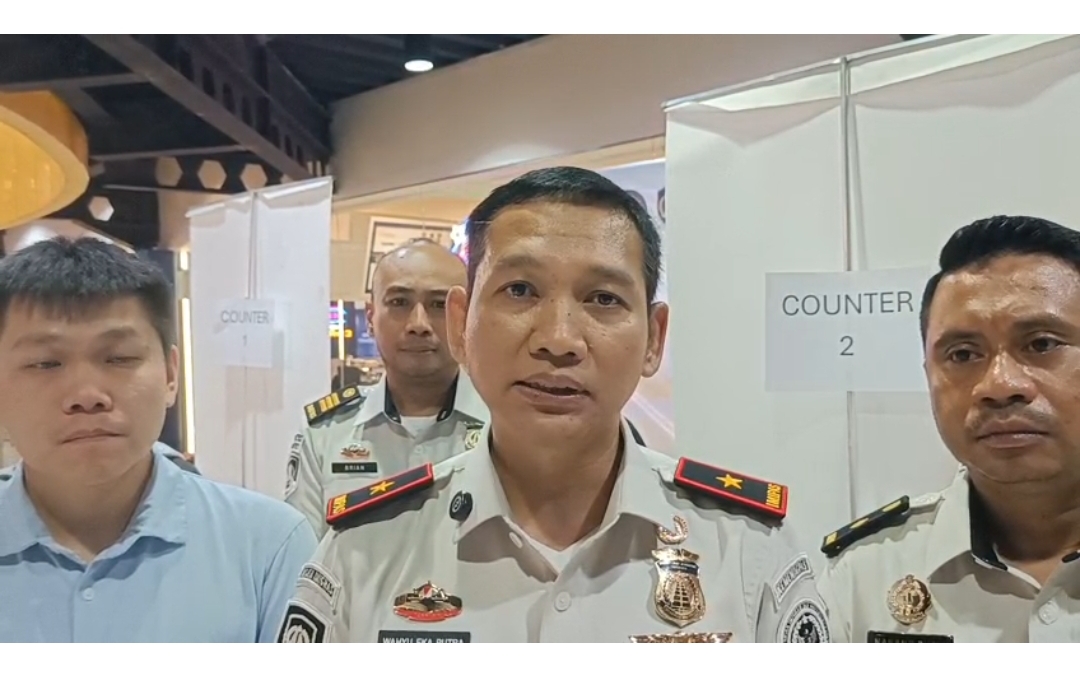 Kepala Kantor Imigrasi Kelas I Khusus TPI Batam Wahyu Eka Putra