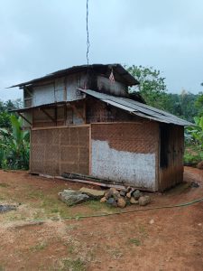 Warga Miskin Ekstrem di Desa Sukamulya, Kecamatan Singajaya, Kab. Garut, Prov. Jawa Barat Terabaikan, Bantuan Apapun Tidak Pernah Sampai  Untuk Kehidupan Mereka