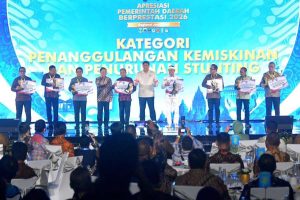 Pemprov Jabar Raih Penghargaan Pemerintah Daerah Terbaik dalam Penanggulangan Kemiskinan dan Penurunan Stunting