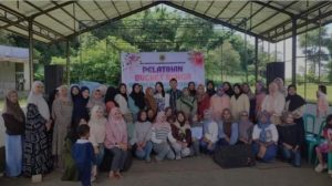 Disparbud Pemalang Gelar Pelatihan Pembuatan Buket Bunga, Gali Potensi Ekonomi Kreatif Masyarakat