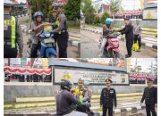 Memperingati Hari Bhayangkara ke-80, Polres Berau Bagikan Puluhan Sak Beras Gratis untuk Pengguna Jalan