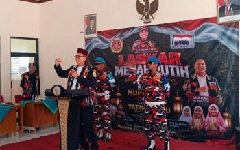 Sinergi Sosial, LMP Pemalang dan Karang Taruna Jatirejo Berbagi dengan Anak Yatim