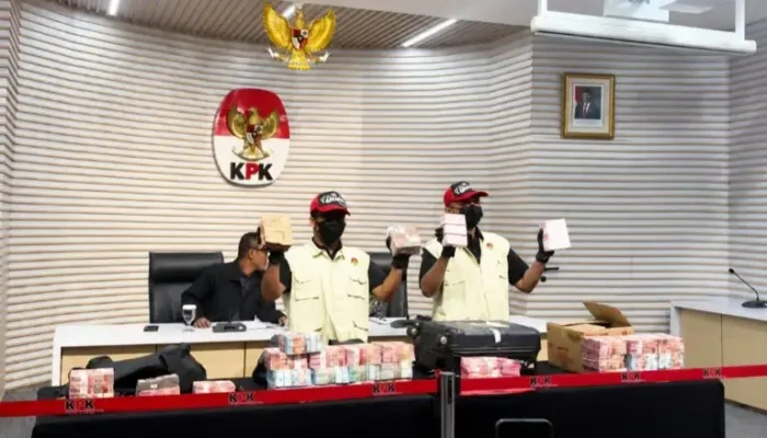 KPK Umumkan Empat Tersangka Kasus Pemerasan di Pemalang, Dua di Antaranya Bupati dan Staf Internal Lembaga
