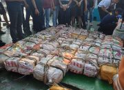 Geger Perairan Anambas! Kapal Fuchangxing 1 Berbendera Komoro Diduga Angkut Ratusan Kilogram Ketamin, 40 Karung Diamankan Tim Gabungan