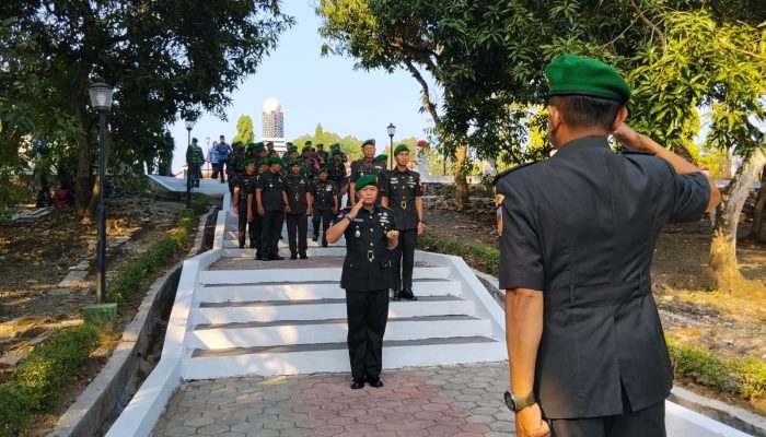 Peringati HUT Ke-65 Korem 071/Wijayakusuma Tahun 2026, Dandim Pemalang Pimpin Ziarah Rombongan di TMP Jayana Sureng Yudha