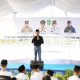 Bersama Polresta Barelang dan PSSI, Amsakar Bagikan 1.000 Paket Beras untuk Warga Sekupang
