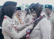 Hari Pramuka Ke-65, Wabup Pringsewu Terima Tanda Penghargaan
