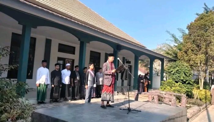 SMA Negeri 10 Garut Peringati Hari Santri Nasional 2026, Wakasek Gingin: Santri Menguatkan Negeri