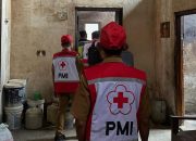 PMI Pulosari Salurkan Bantuan untuk Warga Terdampak Musibah di Siremeng dan Cikendung