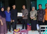 Bupati Pringsewu Serahkan Bantuan Korban Tenggelam Bendung Widara Payung